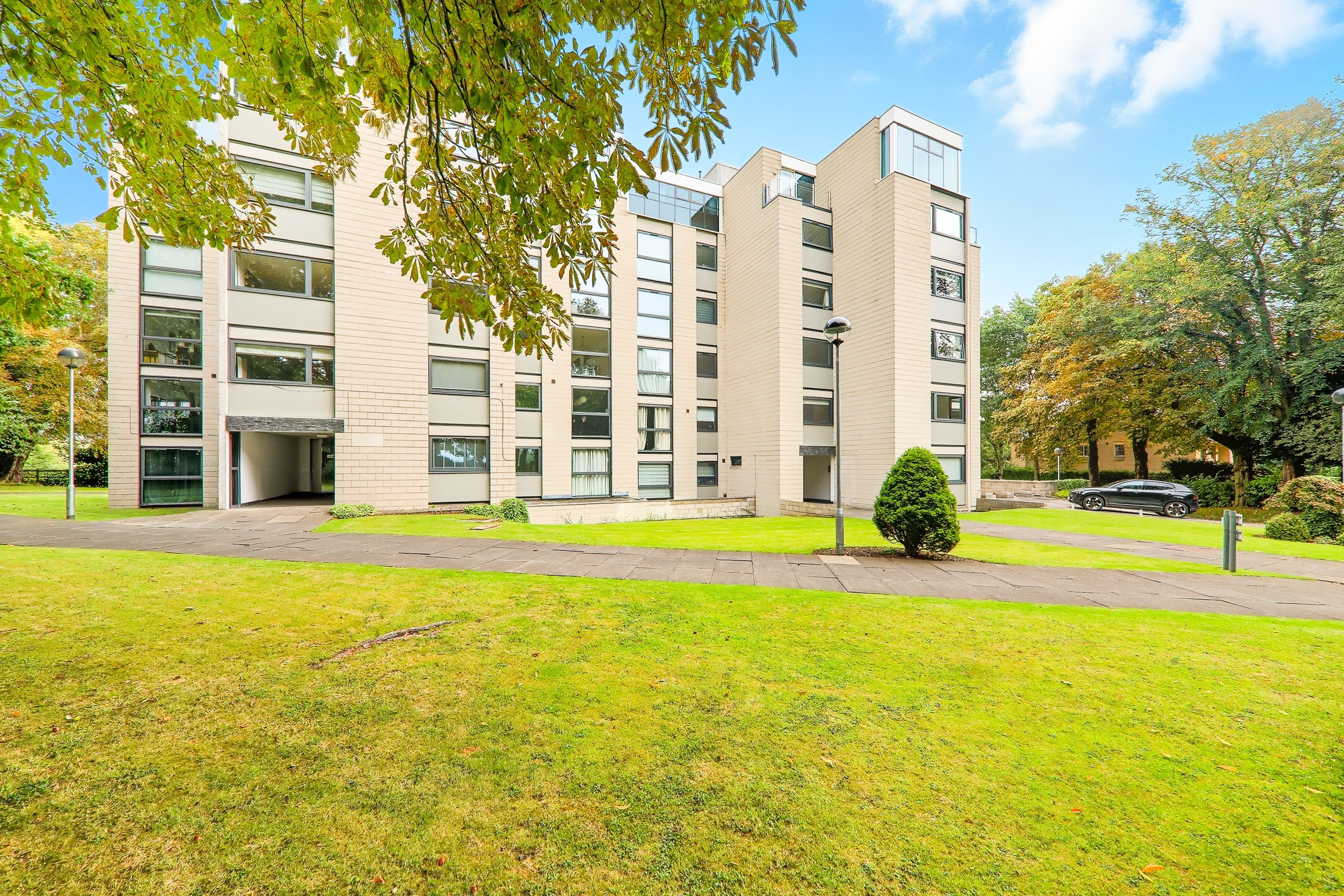 Lakeview Court, Roundhay, Leeds